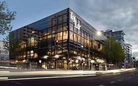 LyLo Auckland Hotel
